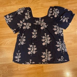 Lucky Brand flowy blouse in size XL.